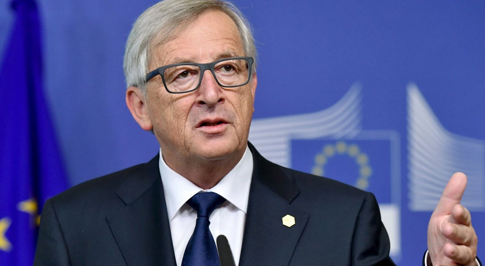 Juncker: Ελλάδα και Σόιμπλε μπορούσαν το 2015 να τινάξουν την Ευρωζώνη στον αέρα